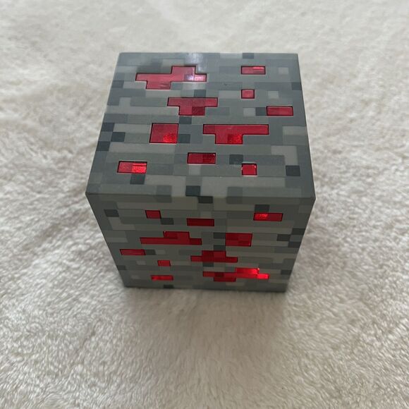 Minecraft ThinkGeek 2012 Redstone Ore Nightlight Touch Cube Light Tested Works - Picture 1 of 4